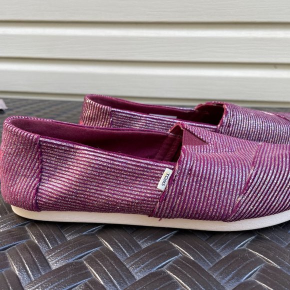 Maroon and Silver Striped Toms, Size 9 - Picture 6 of 9